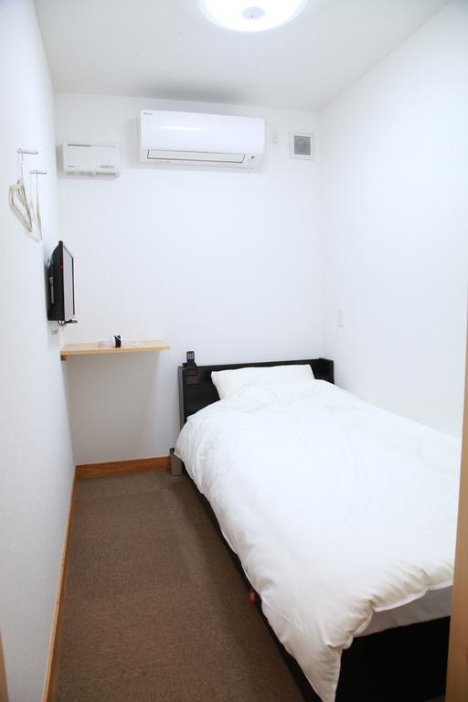 Simple Sleep 個室カプセル Hotel ฮิโตโยชิ ภายนอก รูปภาพ