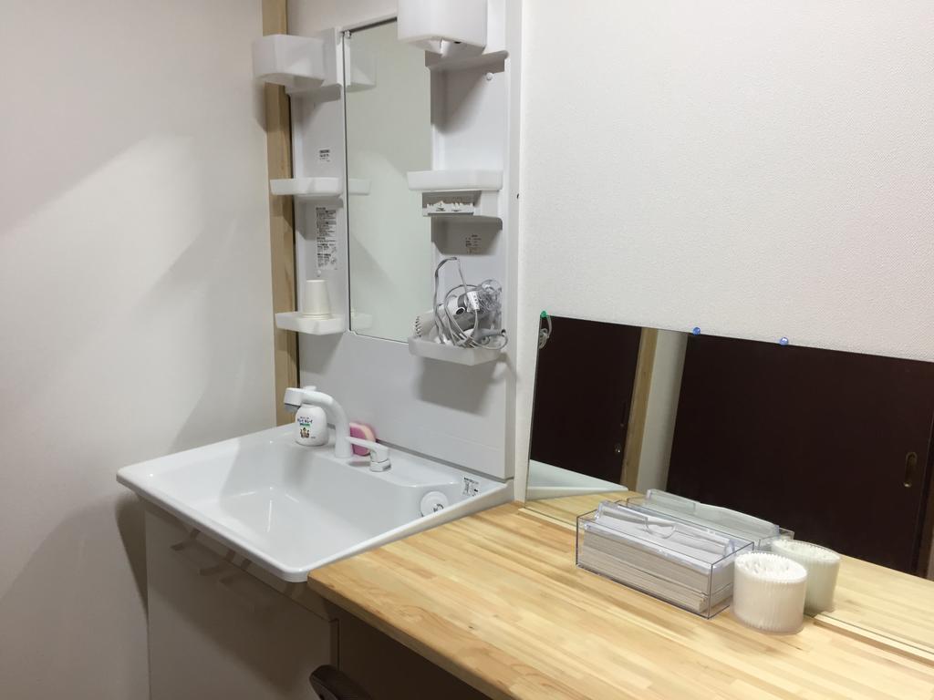 Simple Sleep 個室カプセル Hotel ฮิโตโยชิ ภายนอก รูปภาพ